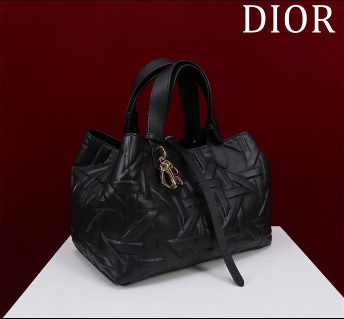 2025228Y 850P182146735